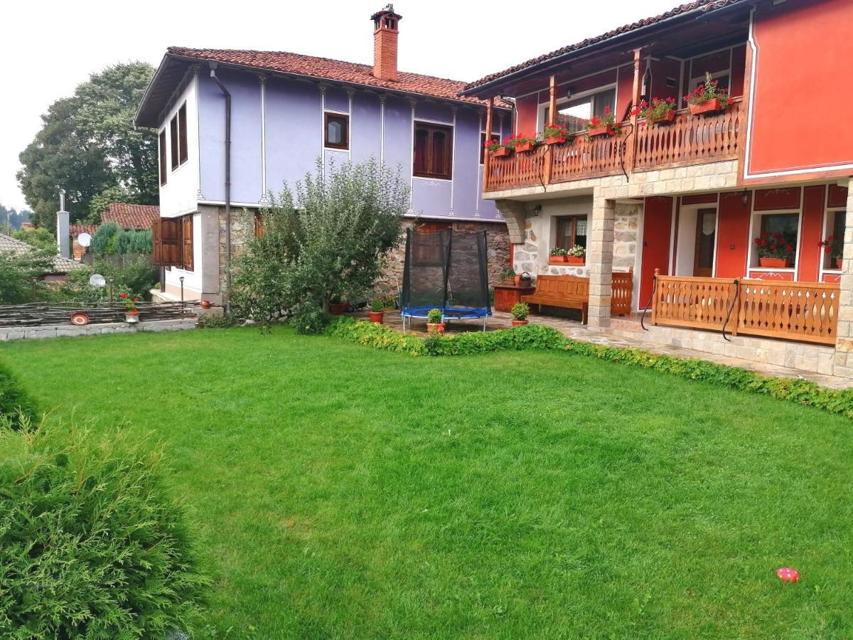 Радкината Къща Hotel Koprivshtitsa Eksteriør billede